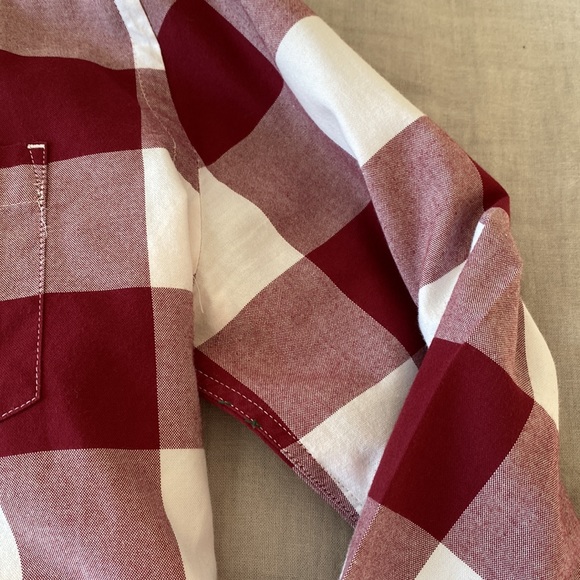 Express Soft Wash ButtonDown - Picture 5 of 6